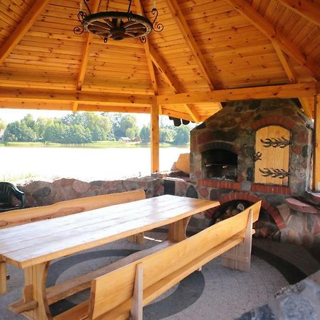 Domek Nad Jeziorem Lepaki Wielkie Exteriör bild
