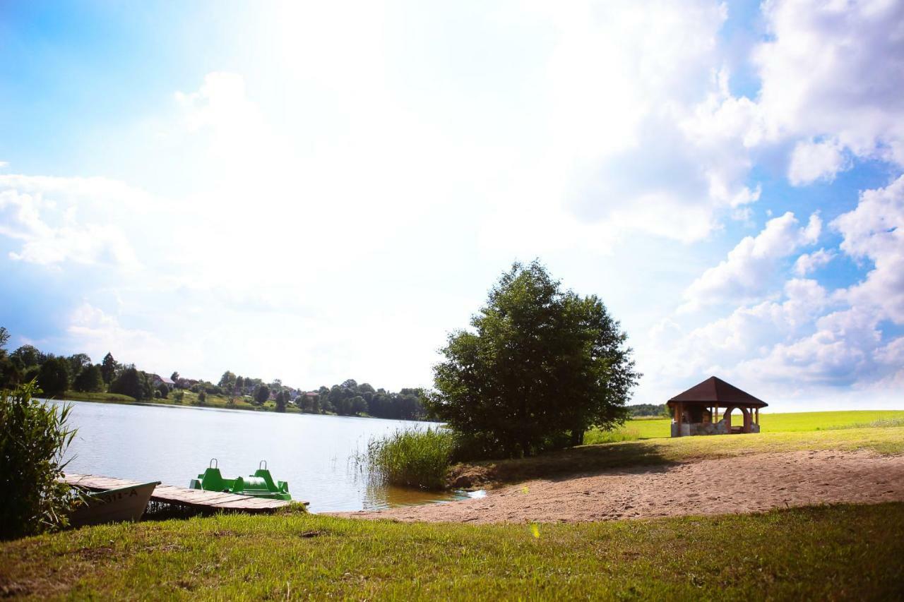 Domek Nad Jeziorem Lepaki Wielkie Exteriör bild